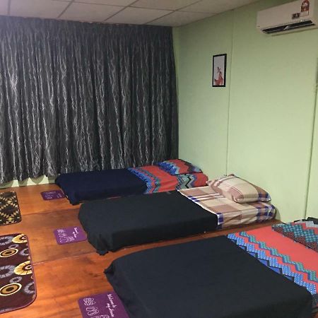 11 Pensione Malacca Extérieur photo
