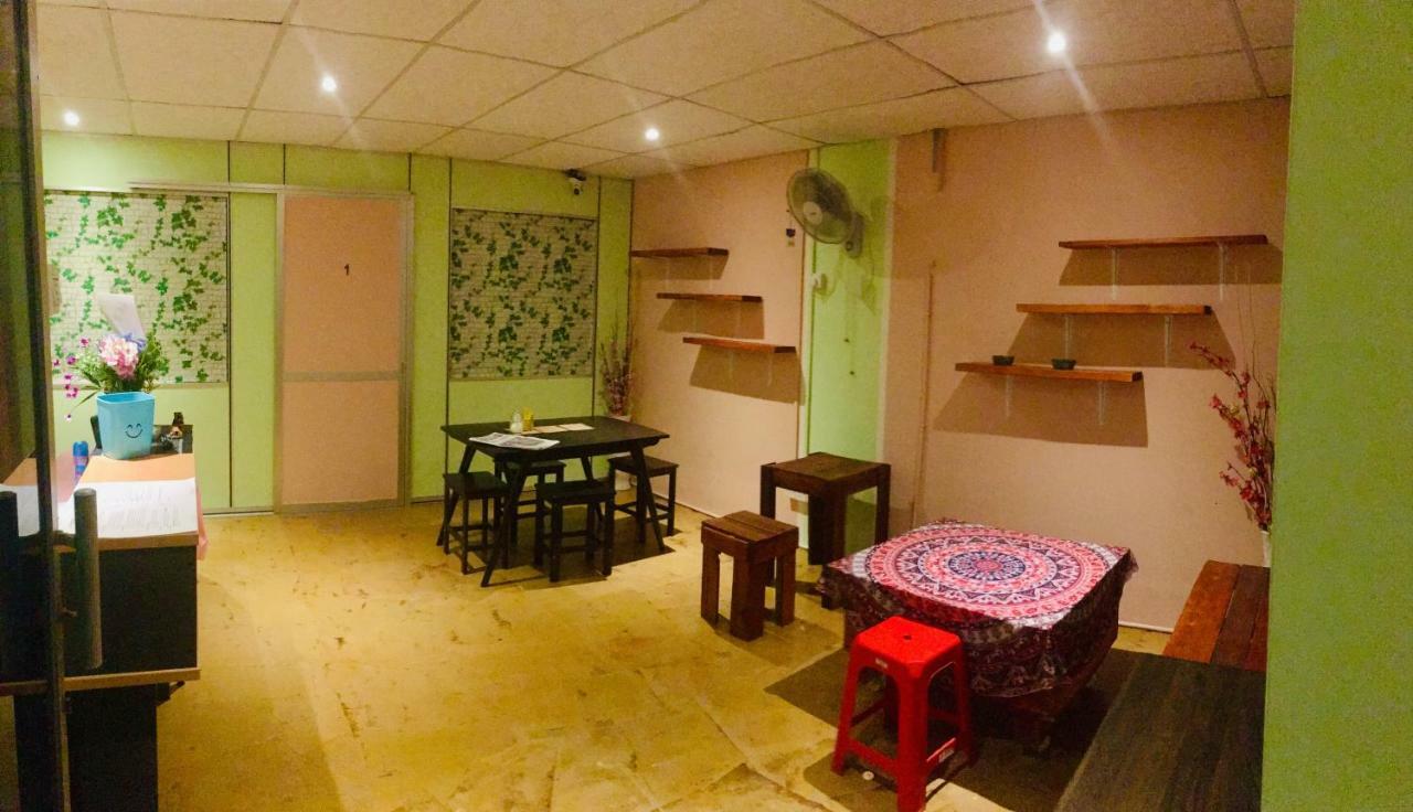 11 Pensione Malacca Extérieur photo